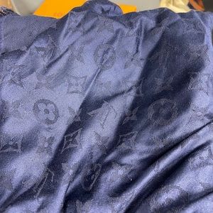Louis Vuitton blue scarf shawl